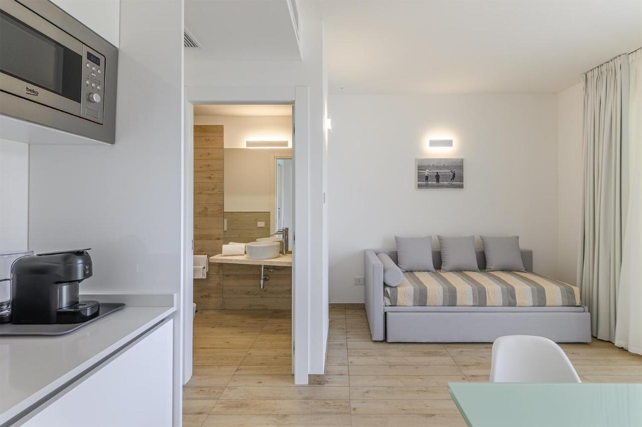 Capo Falcone Charming Apartments Стинтино Экстерьер фото