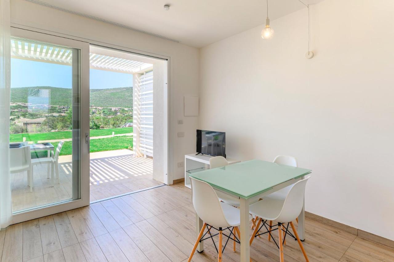 Capo Falcone Charming Apartments Стинтино Экстерьер фото
