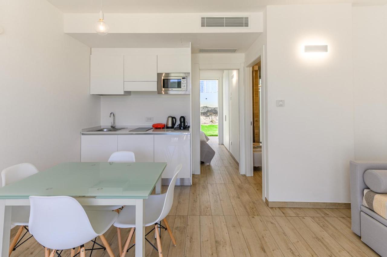 Capo Falcone Charming Apartments Стинтино Экстерьер фото