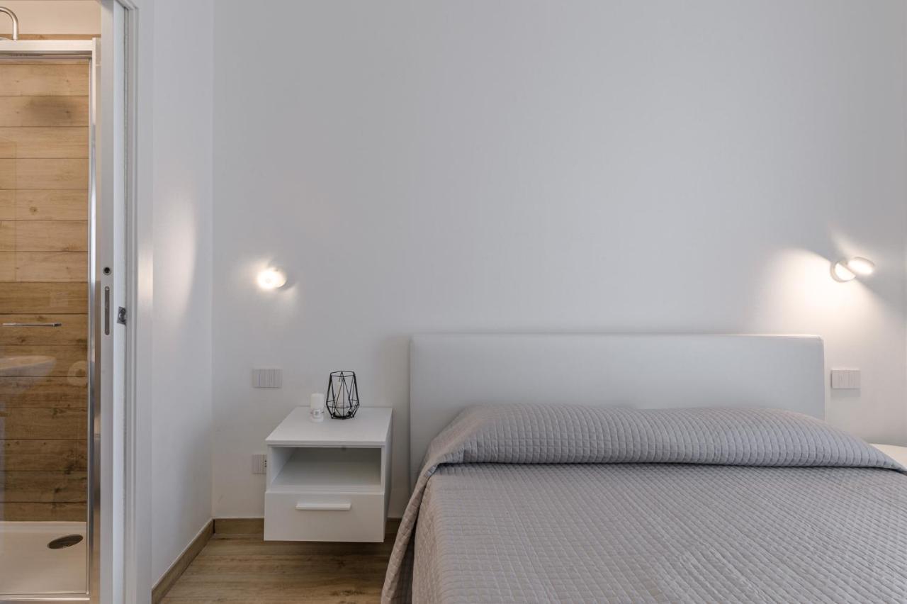 Capo Falcone Charming Apartments Стинтино Экстерьер фото